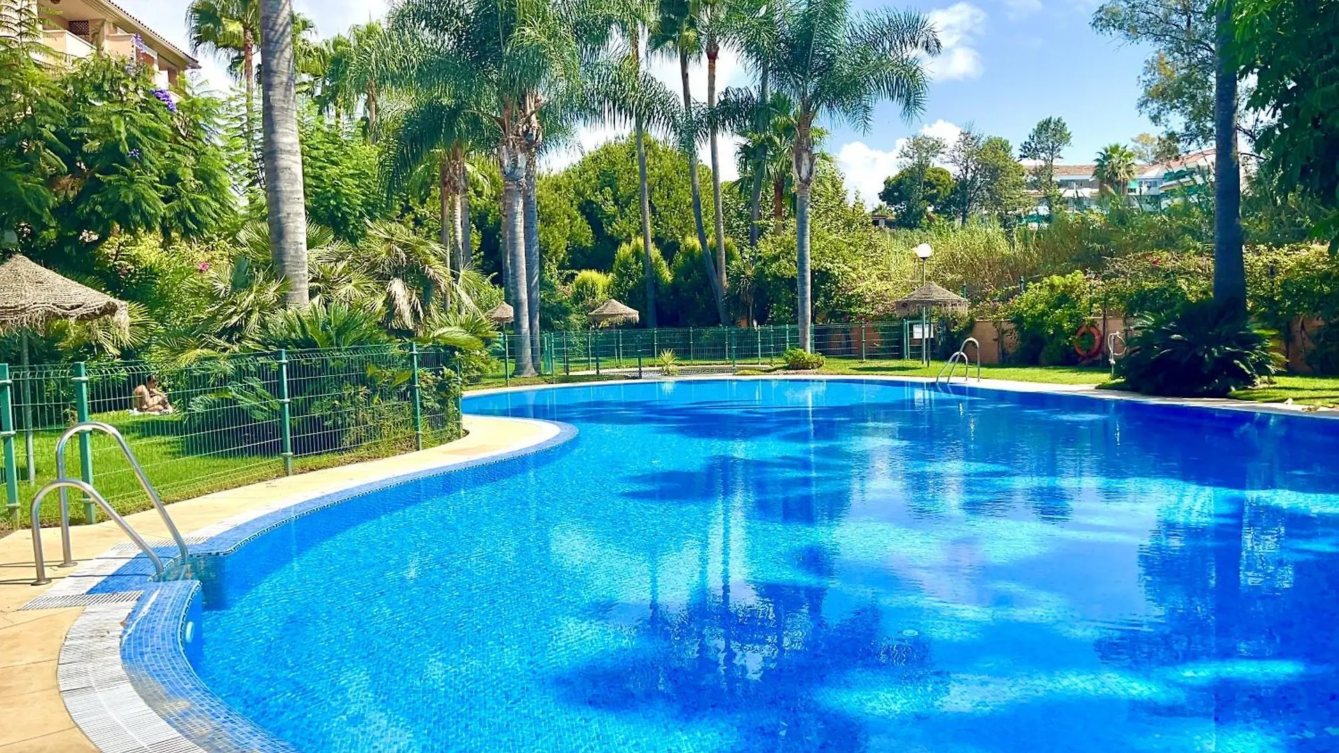 Beach Apartment Two Bedrooms In Cabopino Marbella 0*,
