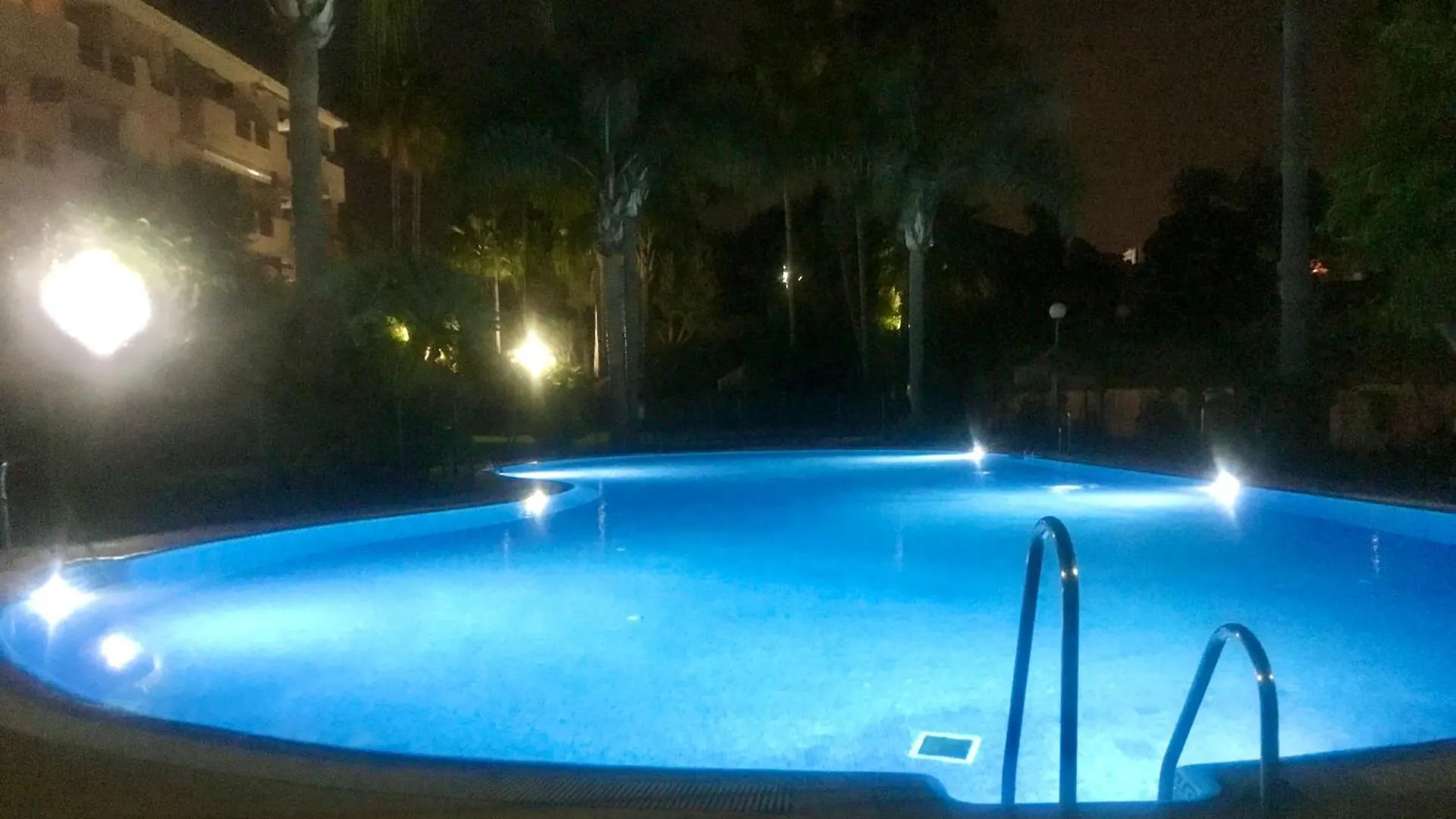 Beach Apartment Two Bedrooms In Cabopino Marbella